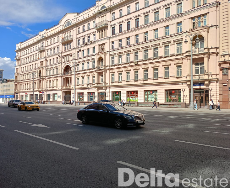 Москва, ул. Тверская, 28